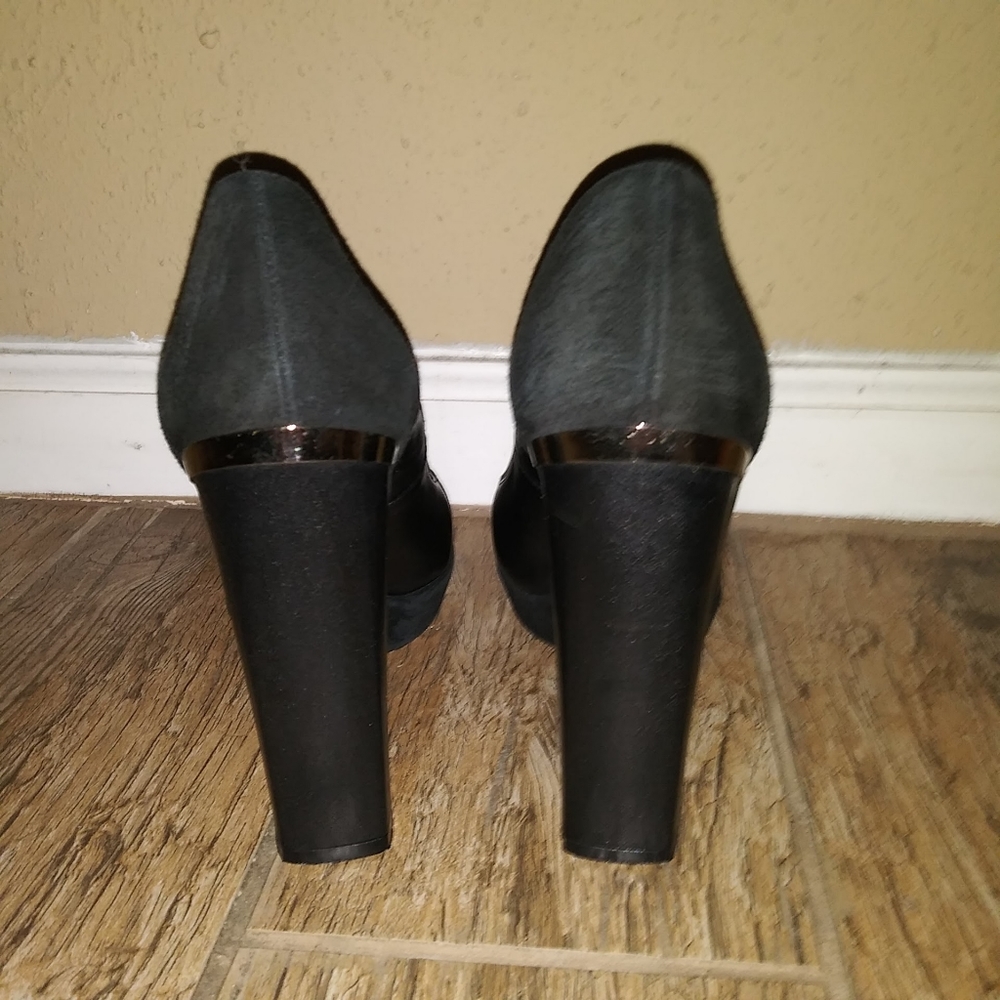 Versace Collection Pump - Picture 9 of 16
